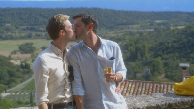 James and Olivier kissing 02